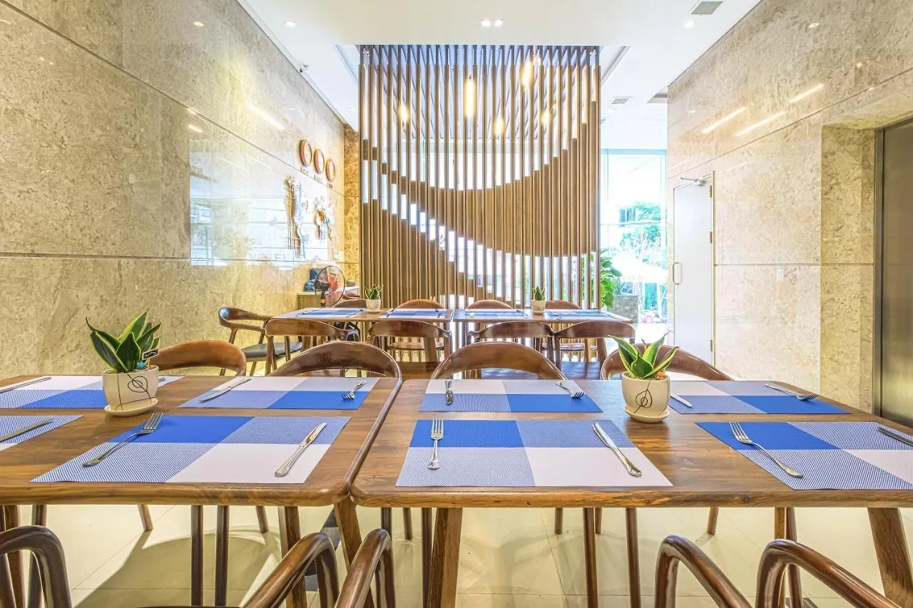 Yen Vy Hotel And Apartment Da Nang 4*,  Wietnam